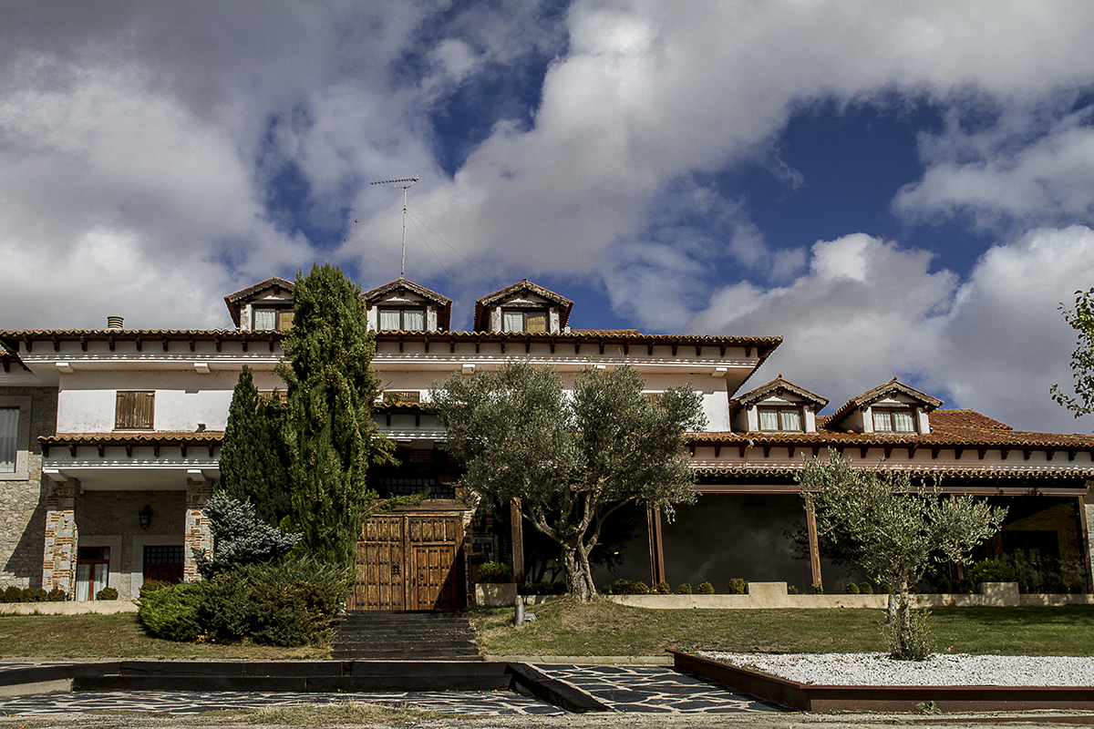 20201028195101-3de56713252f2a9ad28dd3c6f4f6c65e