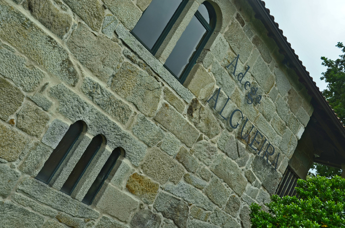 20220530161711-63eb42616cd2885392ce8c20bdd859f8